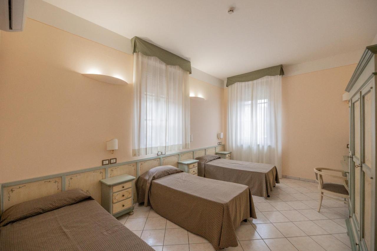 Villa Santa Margherita - B&B กอร์โตนา ภายนอก รูปภาพ