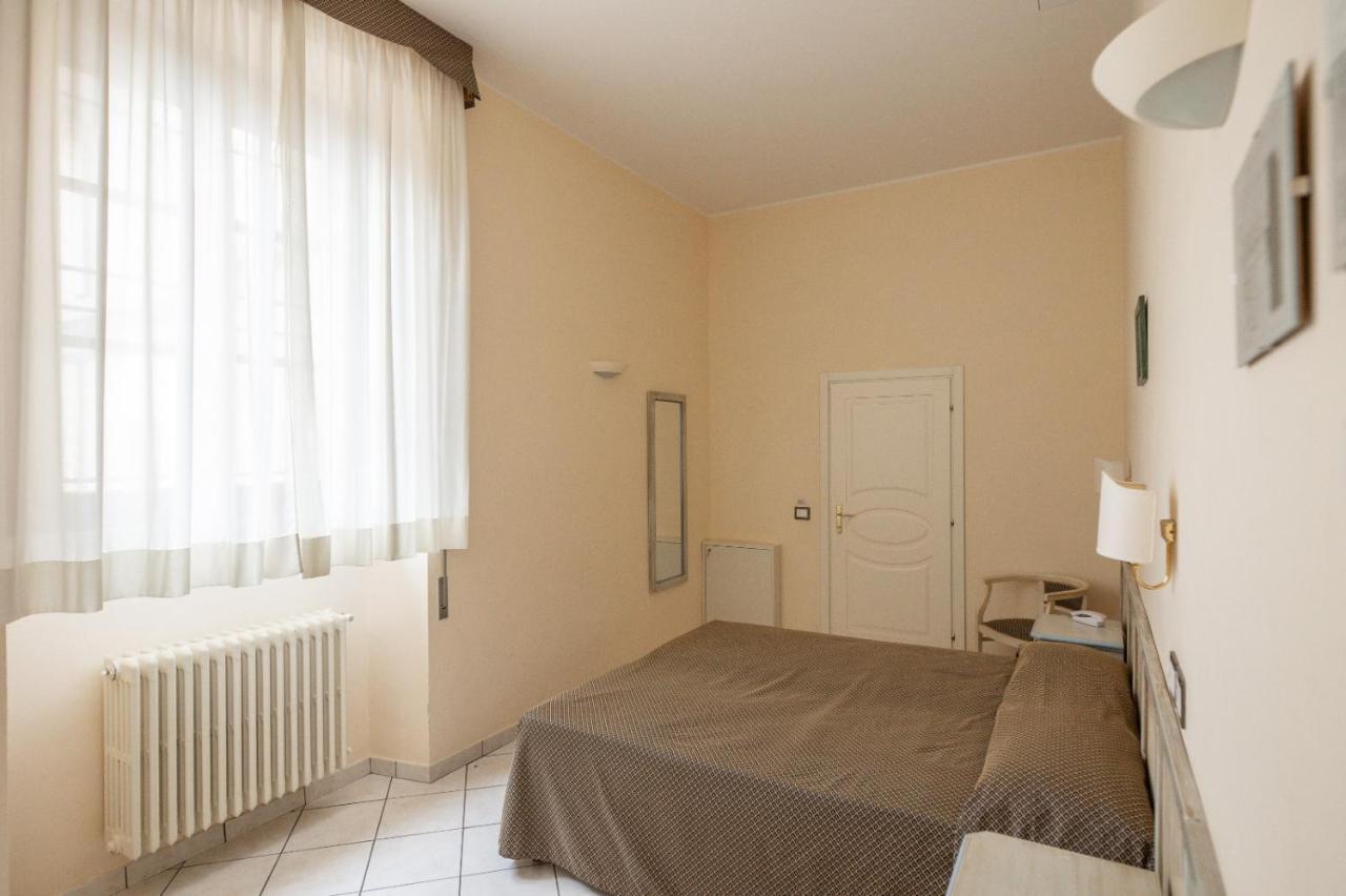 Villa Santa Margherita - B&B กอร์โตนา ภายนอก รูปภาพ