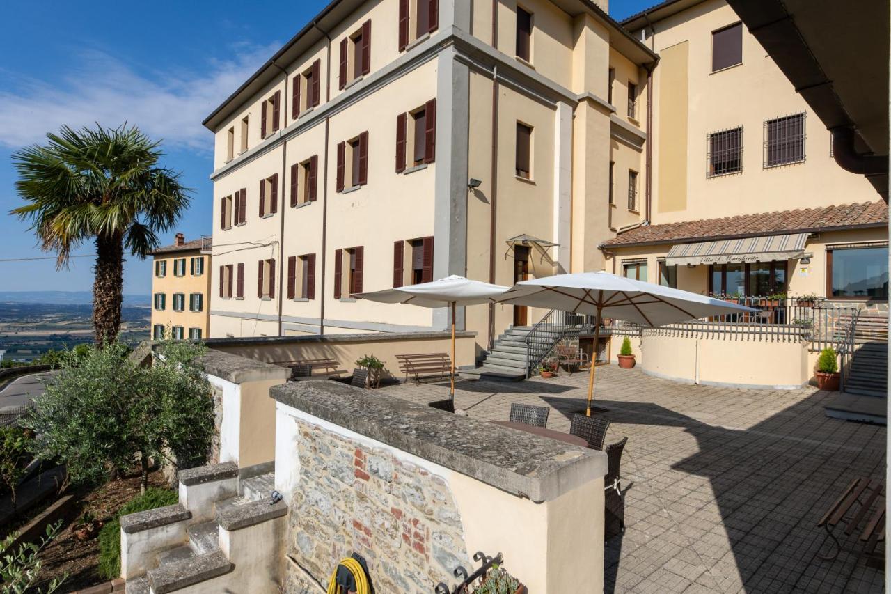 Villa Santa Margherita - B&B กอร์โตนา ภายนอก รูปภาพ